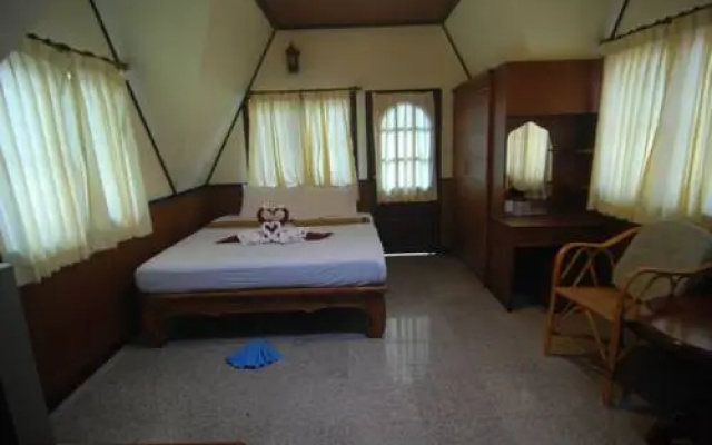 Lanta Sea House (SHA Plus+)