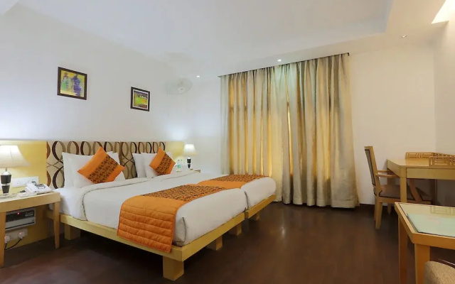 Arch Plaza - Near Yashobhoomi Convention Centre Dwarka