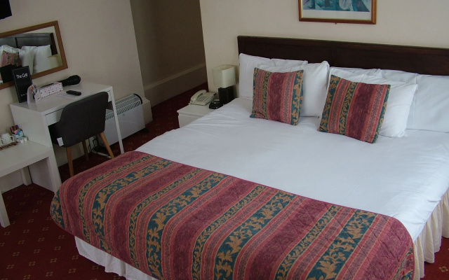 The Dolphin Hotel