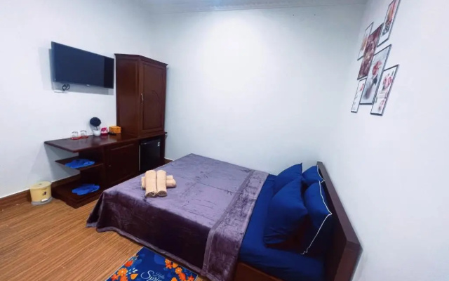 Nhan Tay Hostel