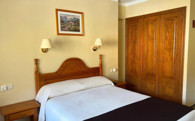 Hotel Joan Canejan