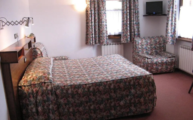 Hotel Petit Giles