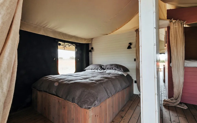 Safari Tent in Stiffkey Valley With Fire Pit