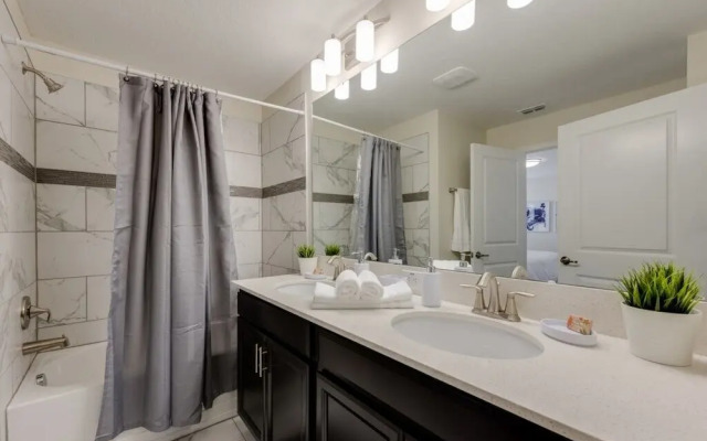 Vhc Slt4 4833 4 Bedroom Townhouse