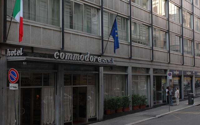 Hotel Commodore вид на фасад