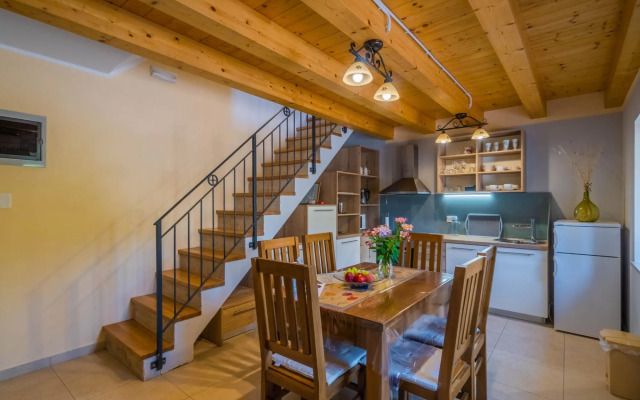 Peaceful Villa in Rakalj with Swimming Pool