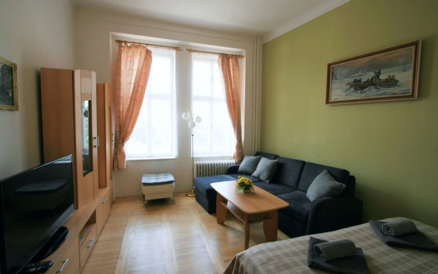 Apartment No. 4A I. P. Pavlova 32