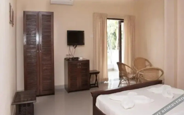 Morjim Club Beach Resort