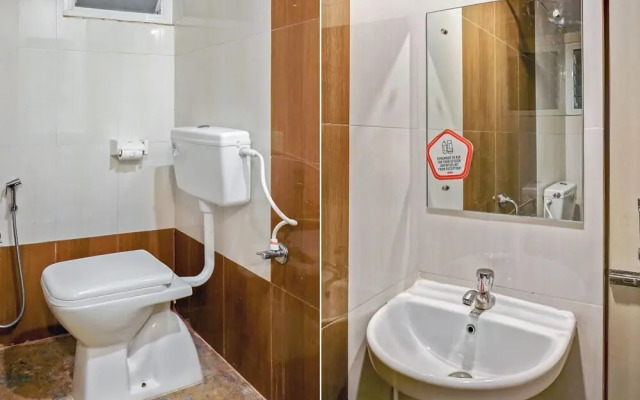 OYO 19524 Maruthi Home Stays 2