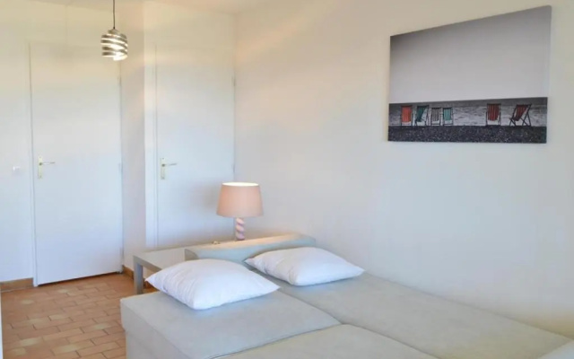 Appartement Golfe Juan, 1 pièce, 2 personnes - FR-1-252-62
