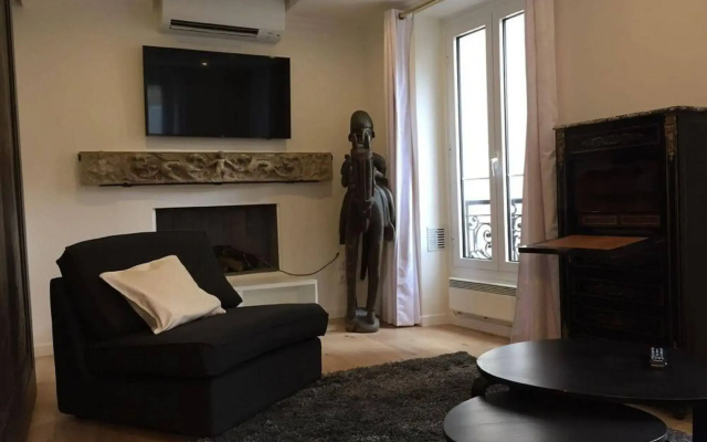 Bellechasse Suite Apartment
