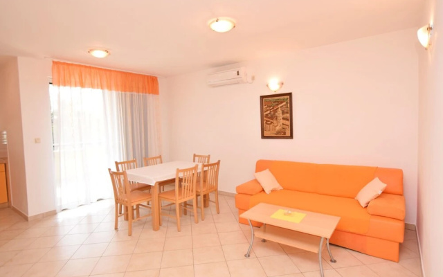 Apartments Lana