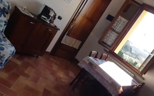 Glicine Apartment, No Kids Farmhouse up to 5 Adults