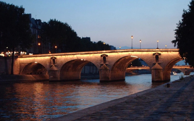 Amazing Le Marais Flat - 2 Mins to Hôtel de Ville