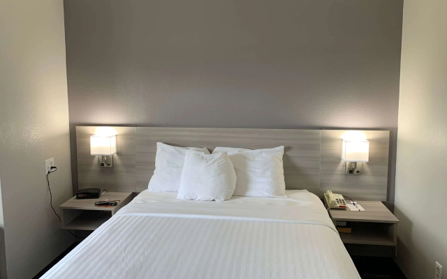 Microtel Inn by Wyndham Charlotte Airport