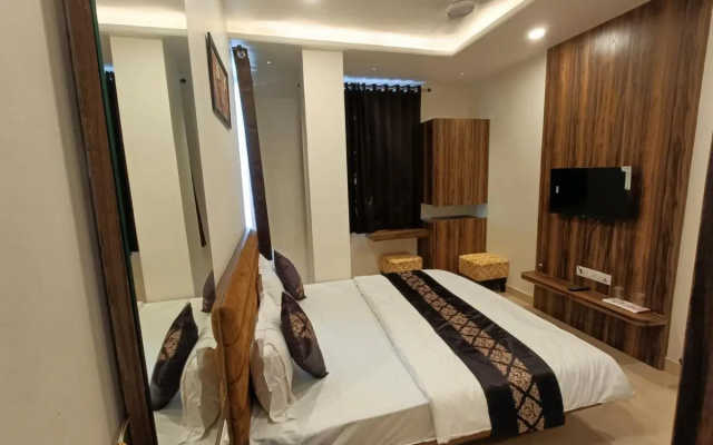 Maruti Group Of Hotels - Vrinda Inn