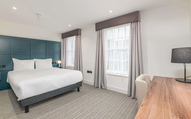Mercure White Hart Hotel Salisbury and Apartments