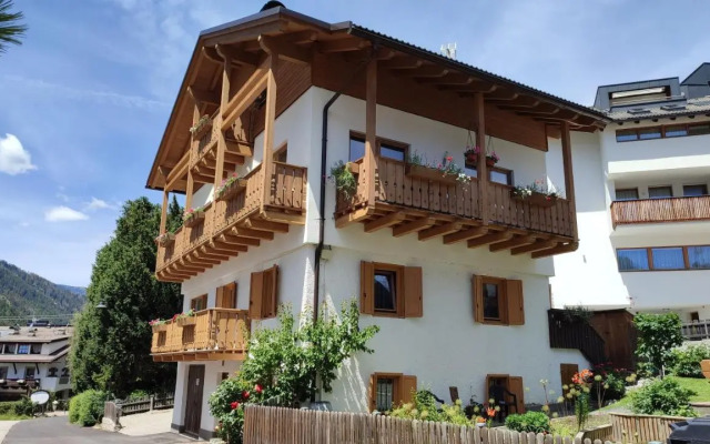 Ciasa Rosada