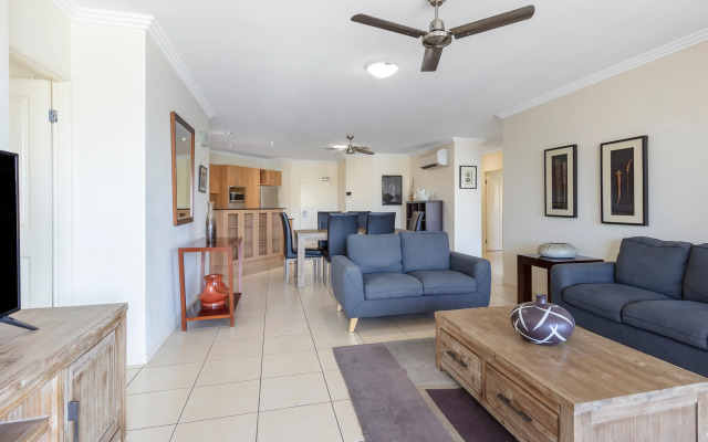 Piermonde Apartments - Cairns