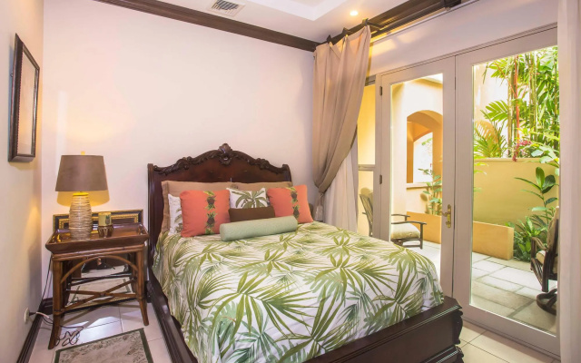 Bella Vista 3F- 3 bdr 3 1 2 Bath Family