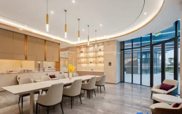 Lavande Hotels Lanxi City Lanhua RoadNeighbood Center