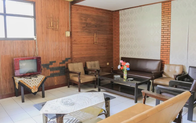 Hotel Budi Famili 2 by OYO Rooms