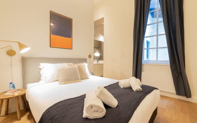 Отель Sweet Inn Apartments - Petit Sablon Бельгия, Брюссель - отзывы, цены и фото номеров - забронировать отель Sweet Inn Apartments - Petit Sablon онлайн вид на фасад