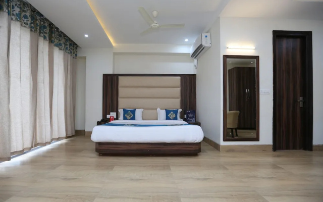 OYO 9667 Sashtrdhara Road