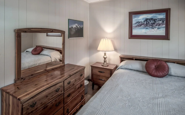 Ruidoso Two-bedroom