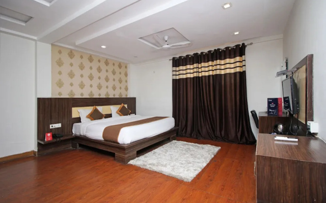 Hotel The City Square & Suites