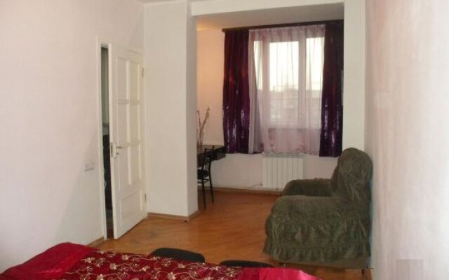 Apartment at Sayat Nova Street in Yerevan, Armenia from 92$, photos, reviews - zenhotels.com