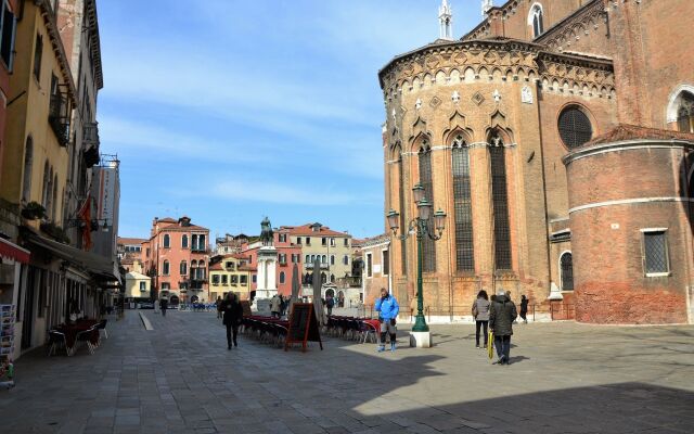 Charming Venice Apartments 0