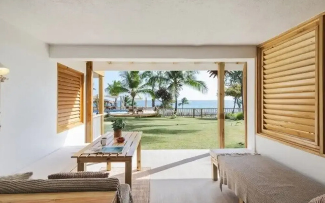 Surfers Bay Resort