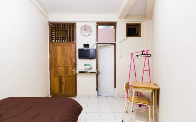 PELE Backpacker Guesthouse