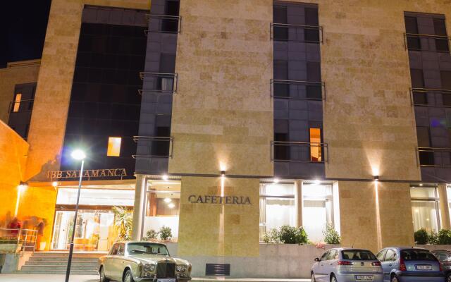 Hotel Ibb Recoletos Coco Salamanca вид на фасад