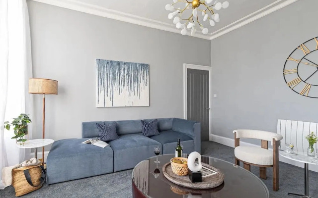 Crescent View Apartment