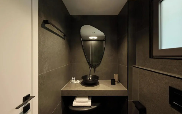 Finders Top Floor Apartments