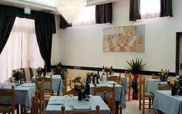 Hotel Paradiso