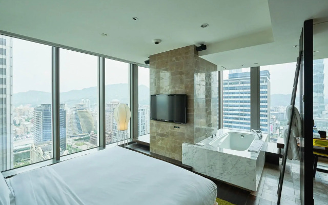 W Taipei