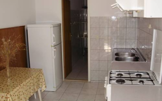 Apartments Lupis
