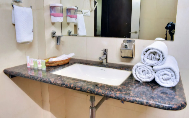 Hotel Shanti Palace