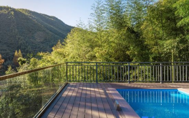 Mogan Mountain Yinhua Wu Hot Spring Resort Guesthouse