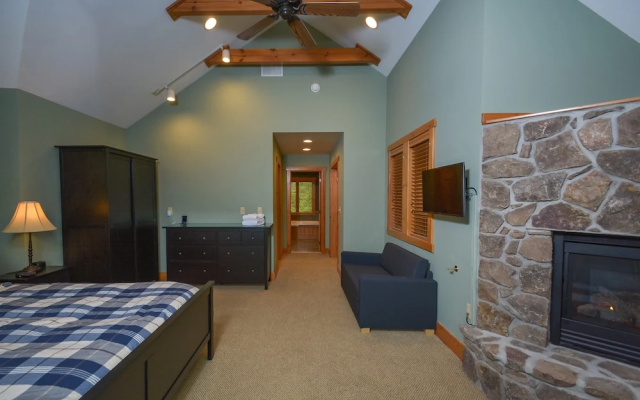 Coppertop Lodge 4 Bedroom House