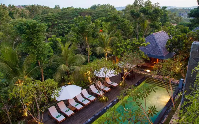 The Astari Villa And Residence