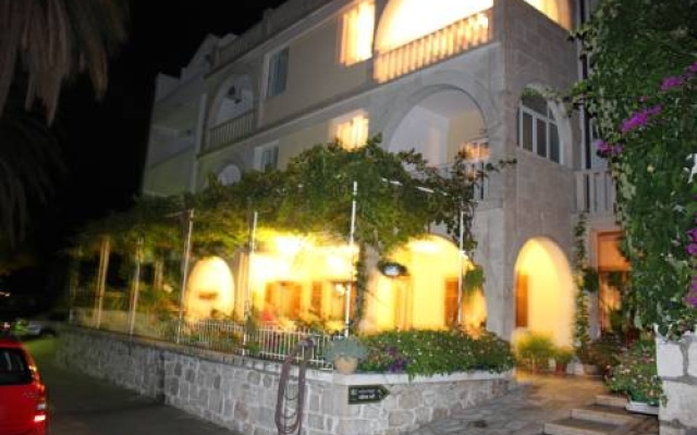 Apartments Pansion Franka