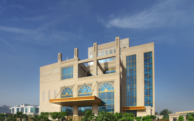 Seven Seas Hotel