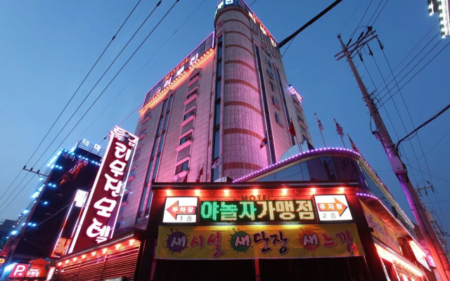 hotelImage