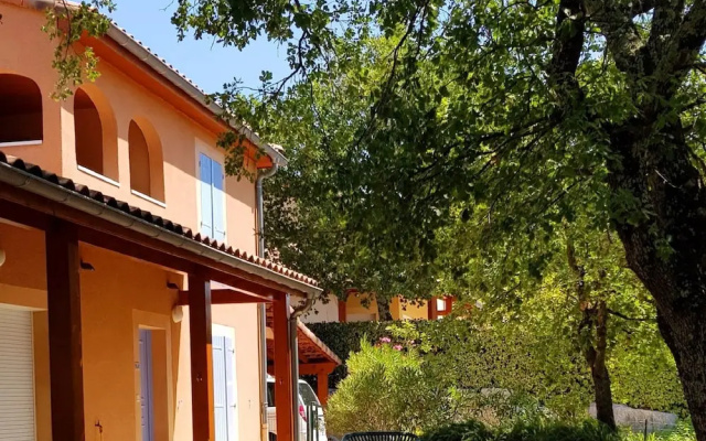 Elegant Villa in Les Mazes With Swimming Pool