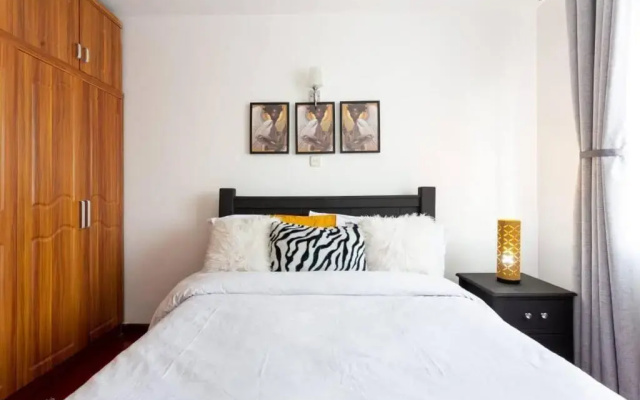 Elegant Marilyn Monroe 2Bed