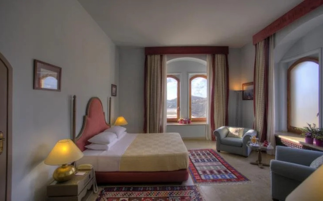 Mir Amin Palace Hotel